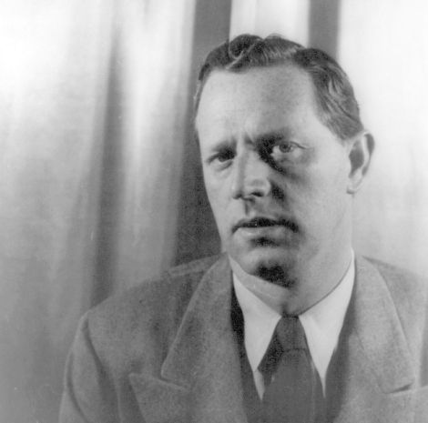 Erskine_Caldwell_1938_