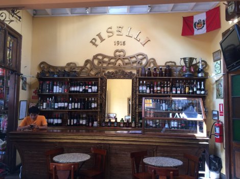 bar-piselli-toalla-2